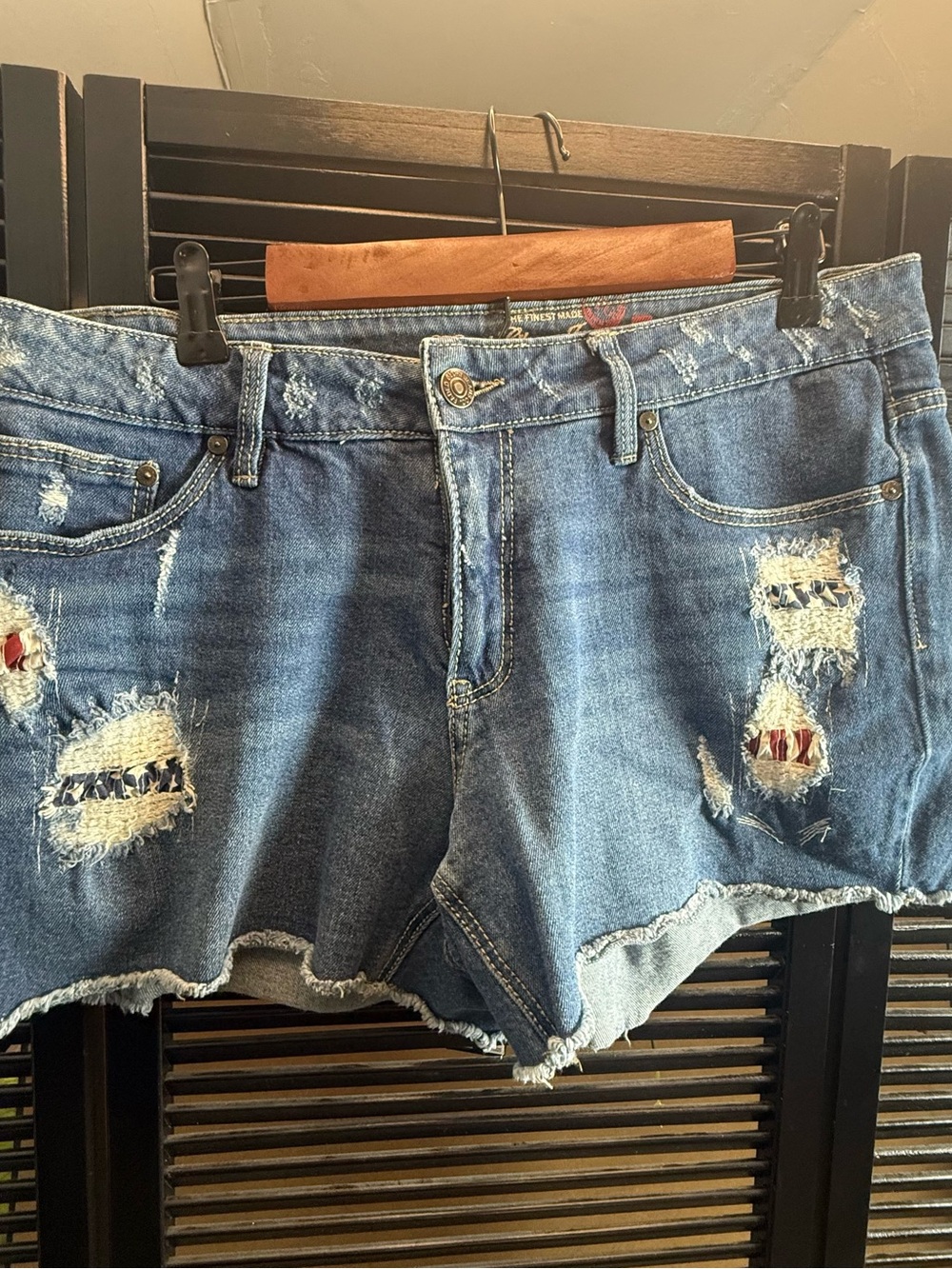 Faded Glory Distressed Blue Denim Jean Shorts